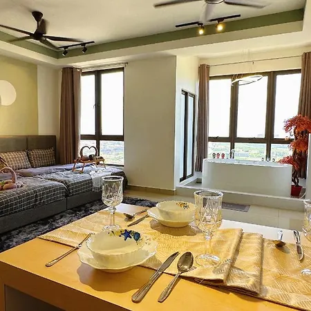 Seaview Poolview Cityview Baliresidence Video Game 5Minjonker Malacca Exterior photo