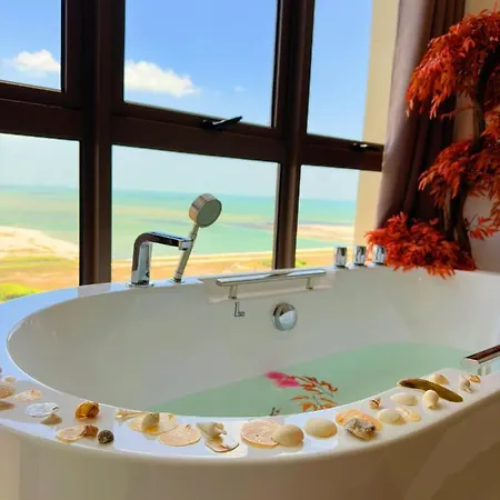 Seaview Poolview Cityview Baliresidence Video Game 5Minjonker Malacca Exterior photo