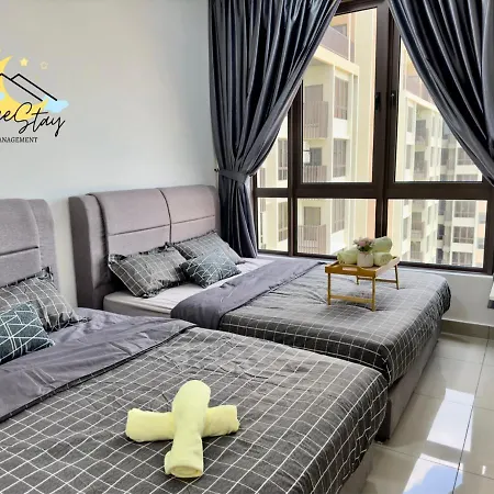 Seaview Poolview Cityview Baliresidence Video Game 5Minjonker Malacca Exterior photo