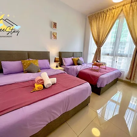 Seaview Poolview Cityview Baliresidence Video Game 5Minjonker Malacca Exterior photo
