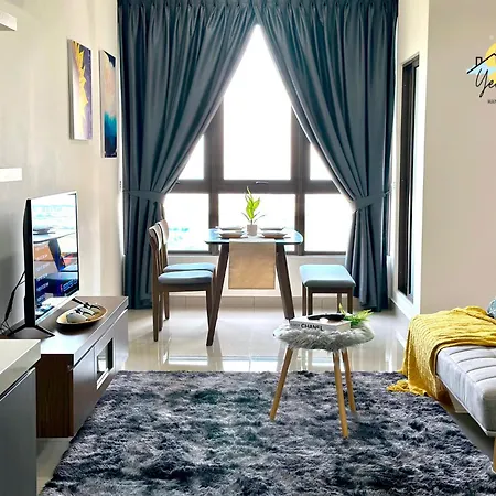 Seaview Poolview Cityview Baliresidence Video Game 5Minjonker Malacca Exterior photo