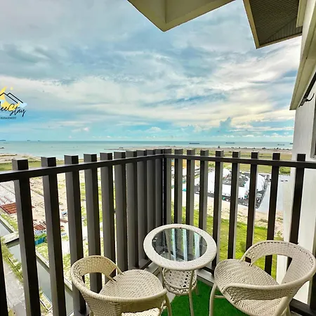 Seaview Poolview Cityview Baliresidence Video Game 5Minjonker Malacca Exterior photo