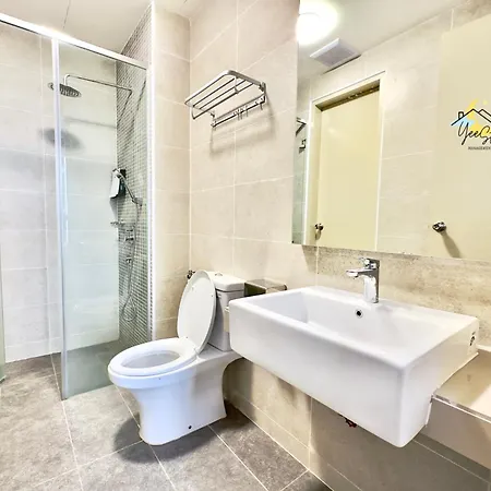Seaview Poolview Cityview Baliresidence Video Game 5Minjonker Malacca Exterior photo