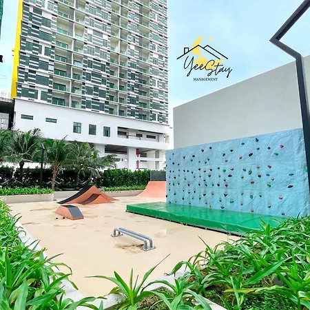 Seaview Poolview Cityview Baliresidence Video Game 5Minjonker Malacca Exterior photo