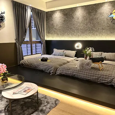 Seaview Poolview Cityview Baliresidence Video Game 5Minjonker Malacca Exterior photo