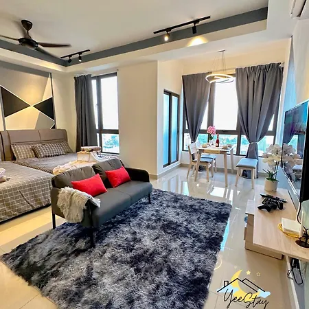 Seaview Poolview Cityview Baliresidence Video Game 5Minjonker Malacca Exterior photo