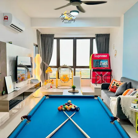 Seaview Poolview Cityview Baliresidence Video Game 5Minjonker Malacca Exterior photo