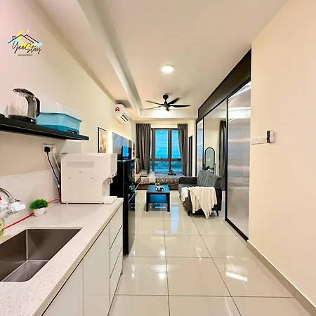 Seaview Poolview Cityview Baliresidence Video Game 5Minjonker Malacca Exterior photo